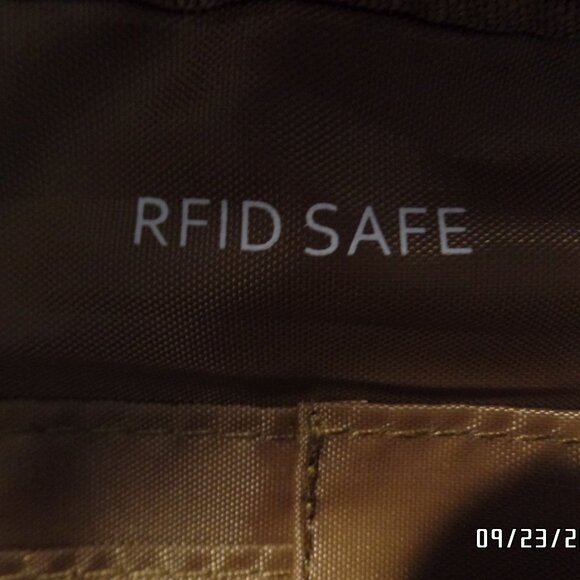 Foldie Belt Bag New With Tags Hard to Find Light Brown - Picture 9 of 10